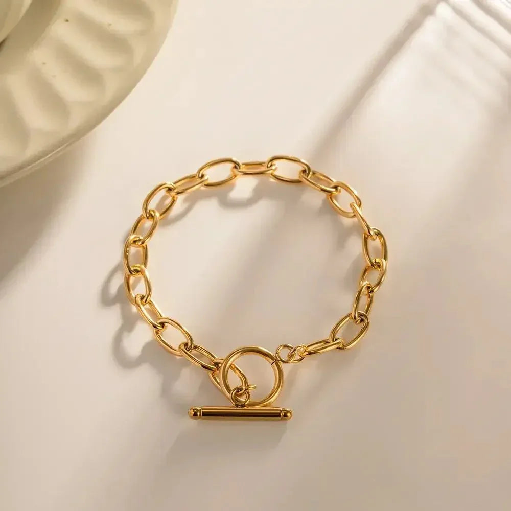 18K Gold - Plated Stainless Steel Toggle Chain Bracelet - Update AvenueBraceletsTrendsi10050005403152110050005403152118K Gold - Plated Stainless Steel Toggle Chain BraceletGold