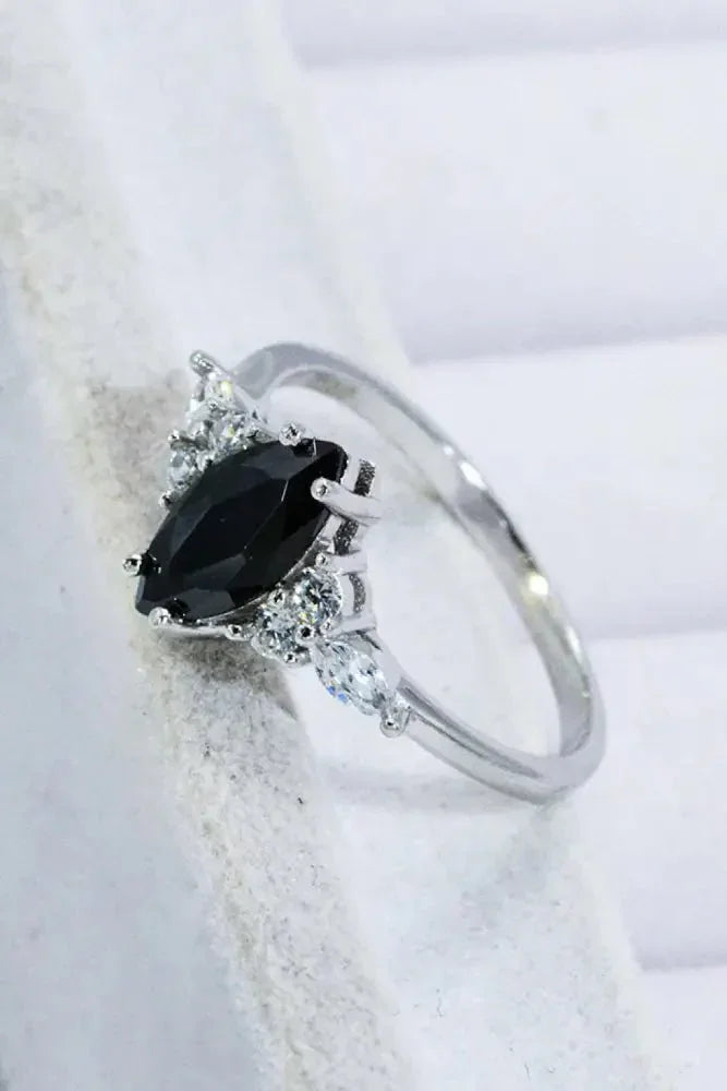 925 Sterling Silver Black Agate Ring - Update AvenueRingTrendsi100100260542338100100260542338925 Sterling Silver Black Agate RingBlack