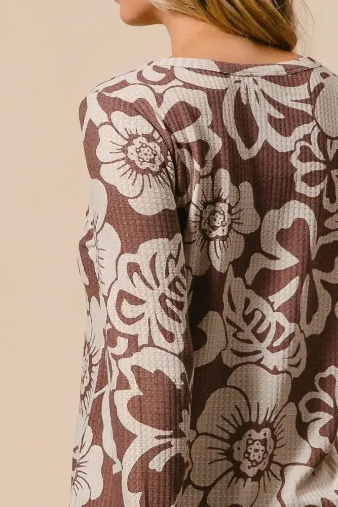 BiBi Flower Printed Waffle Thumb Opening Top - Update AvenueT-ShirtsTrendsi1001004062216841001004062216847fb2b5ca61554e47998702a39962c2f1 - Max - OriginMOCHA