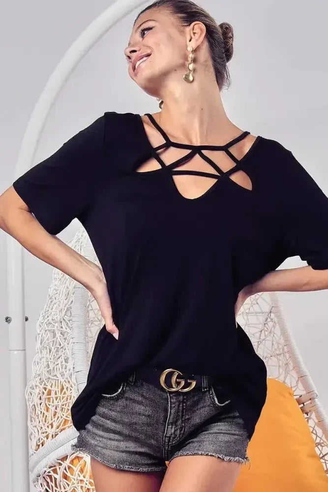 BiBi Silky Knit Top with Front Details - Update AvenueT-ShirtsTrendsi1001001407910171001001407910170e5696f01ac14d0cbc3d144af7bfff0d - Max - OriginBLACK