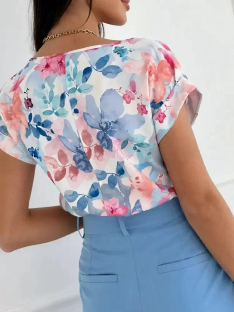 Classic Rolled Sleeve T-Shirt - Update AvenueT-ShirtsTrendsi10010092338794210010092338794217da31dd - ee9c - 4bdc - 80aa - 7660572ce23d - Max - OriginColorful Flower