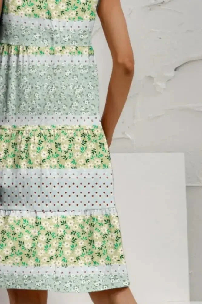 FAM - FAM Tiered Printed Round Neck Sleeveless Dress - Update AvenueEffortless Elegance: DressesTrendsi10010052016594010010052016594097a68314 - 510c - 4af9 - 9bae - 4ee1b5a0900c - MaxLight Green