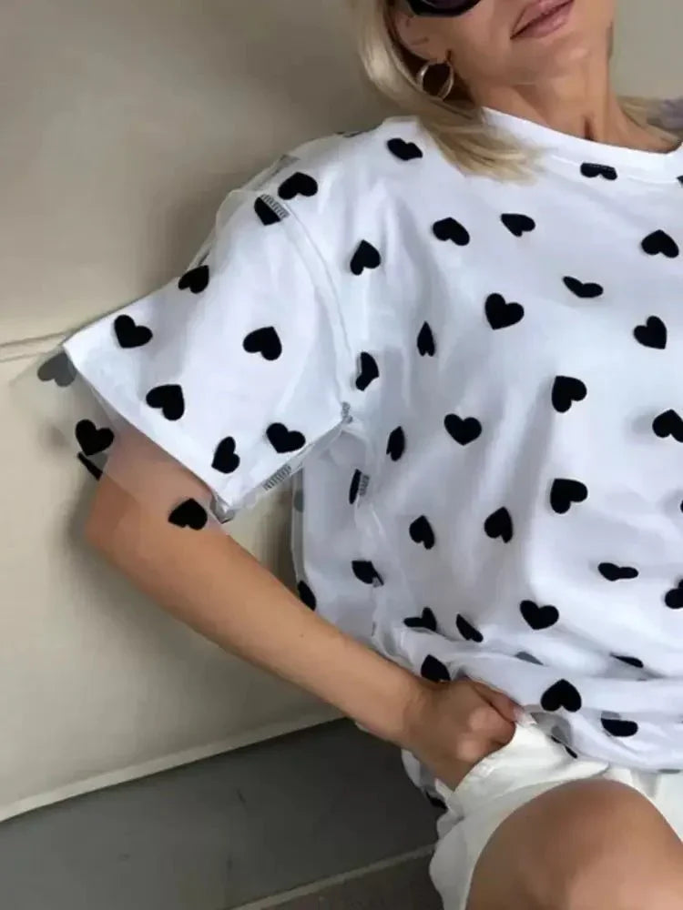 Heart Print Oversized T-Shirt - Update AvenueT-ShirtsTrendsi1001002009413961001002009413967c9f9d34 - 4d52 - 4f60 - a823 - a4f49de35770 - Max - OriginWhite