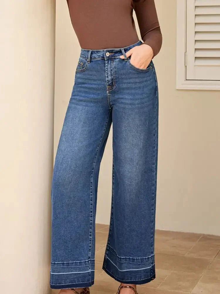 High Waist Wide Leg Washed Jeans - Update AvenueDaily EssentialsTrendsi1001004415944381001004415944384e104fd5 - 71ba - 4e98 - acd2 - 9775b89da549 - Max - OriginNavy