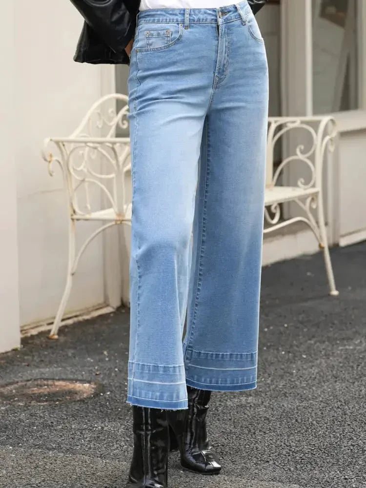 High Waist Wide Leg Washed Jeans - Update AvenueDaily EssentialsTrendsi100100441597547100100441597547be3aa409c9e1433098e5a0887a05024c - Max - OriginLight Blue