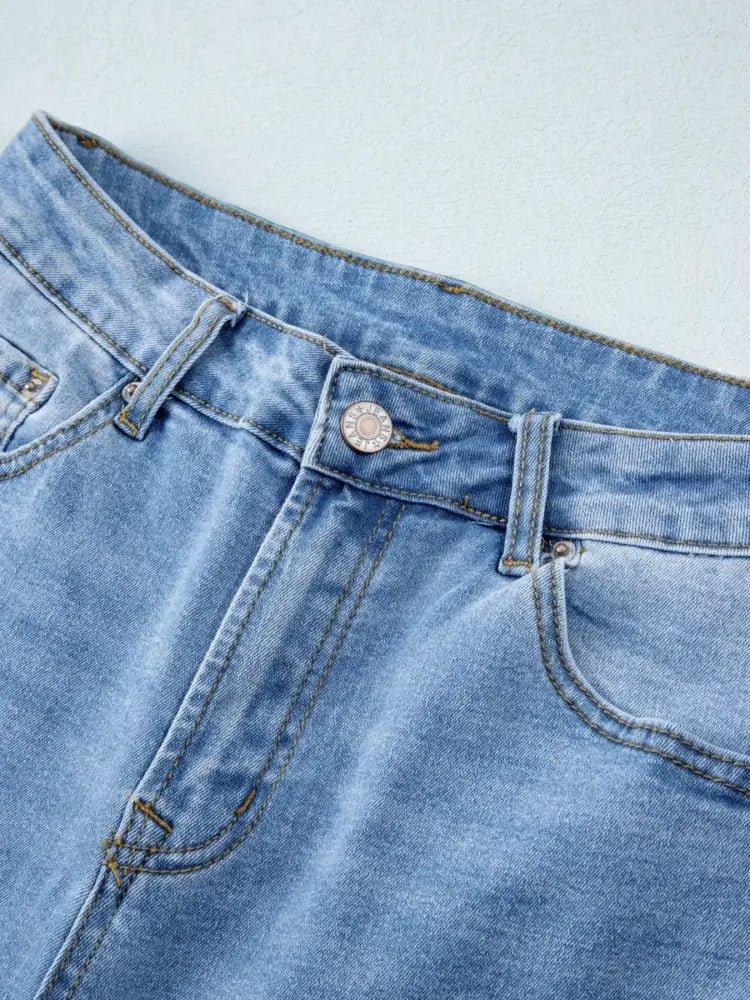 High Waist Wide Leg Washed Jeans - Update AvenueDaily EssentialsTrendsi1001004415975471001004415975475e150fac86ab41dd9096de459eb66938 - Max - OriginLight Blue