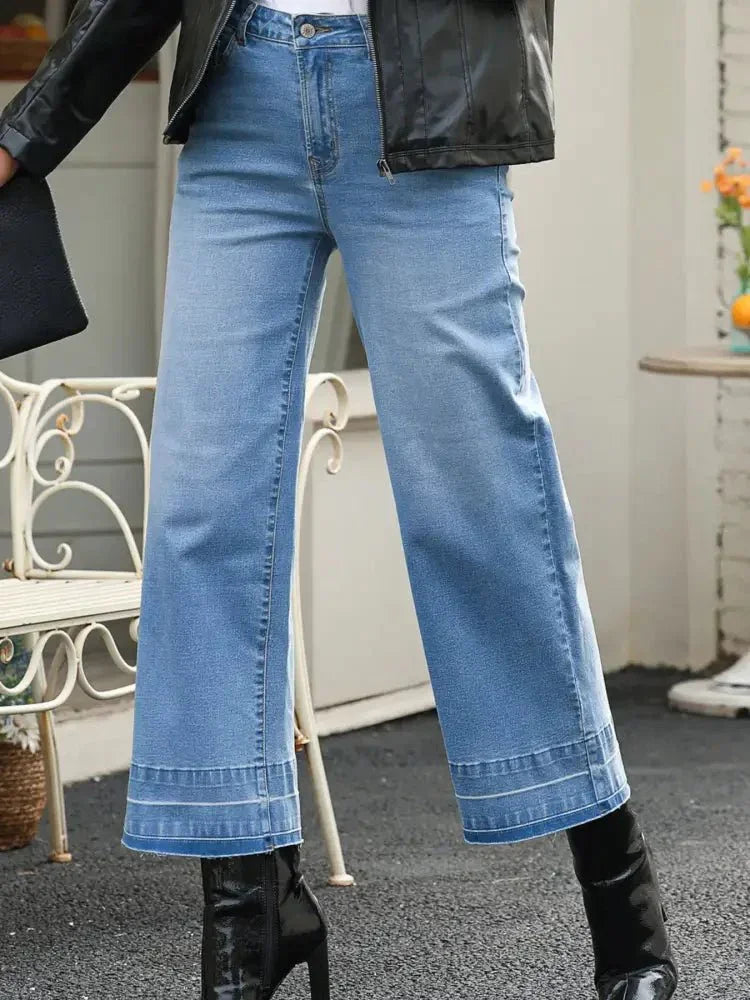 High Waist Wide Leg Washed Jeans - Update AvenueDaily EssentialsTrendsi100100441597547100100441597547c33e0b34395d41cea4cf4d00c28c3be1 - Max - OriginLight Blue