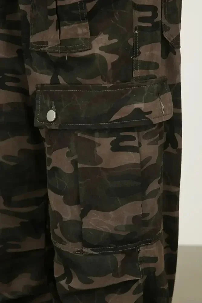 Men's Camouflage Jeans with Cargo Pockets - Update AvenueTrendsi100400333754695100400333754695Men's Camouflage Jeans with Cargo PocketsGreen Camouflage