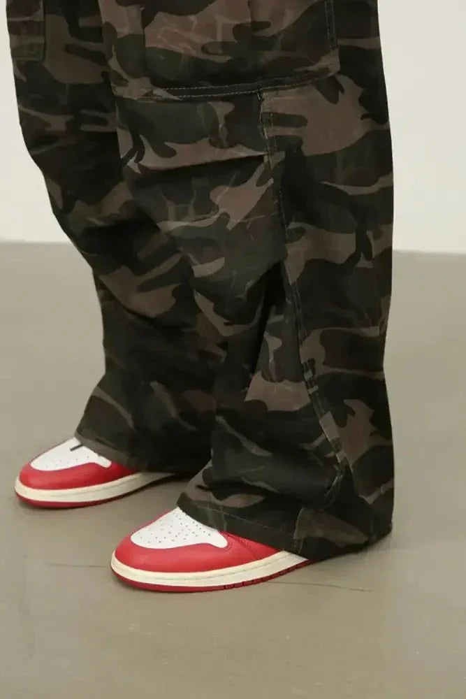 Men's Camouflage Jeans with Cargo Pockets - Update AvenueTrendsi100400333754695100400333754695Men's Camouflage Jeans with Cargo PocketsGreen Camouflage