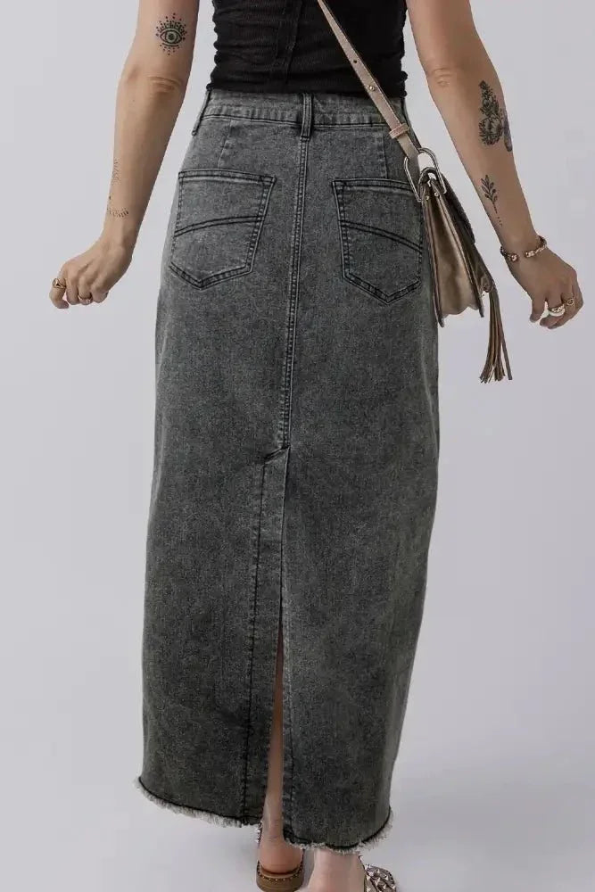Raw Hem Midi Denim Skirt with Pockets - Update AvenueDenim Dresses & SkirtsTrendsi1001004185519471001004185519474a5ed894 - 7b74 - 4ff6 - afdb - 5f8a2c8c25df - MaxDark