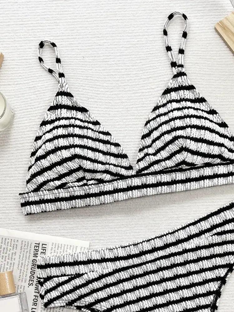 Striped V - Neck Two - Piece Swim Set - Update AvenueTrendsi10010091116132210010091116132224e260c5 - 2d91 - 4df0 - 86a0 - 50b6c8788d65 - MaxBlack