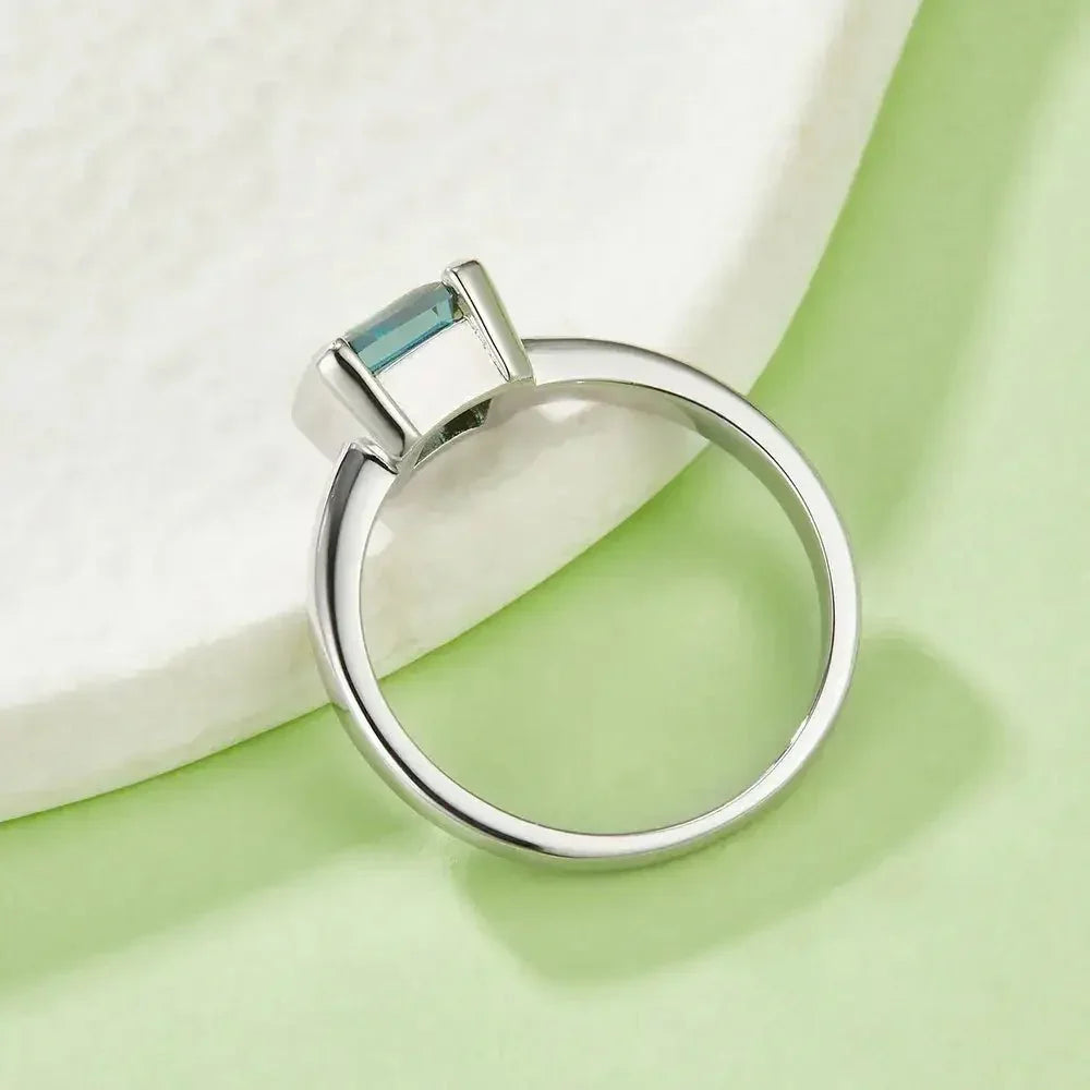 1 Carat Moissanite 925 Sterling Silver Ring - Update AvenueRingTrendsi1005007642512951005007642512951 Carat Moissanite 925 Sterling Silver RingSilver