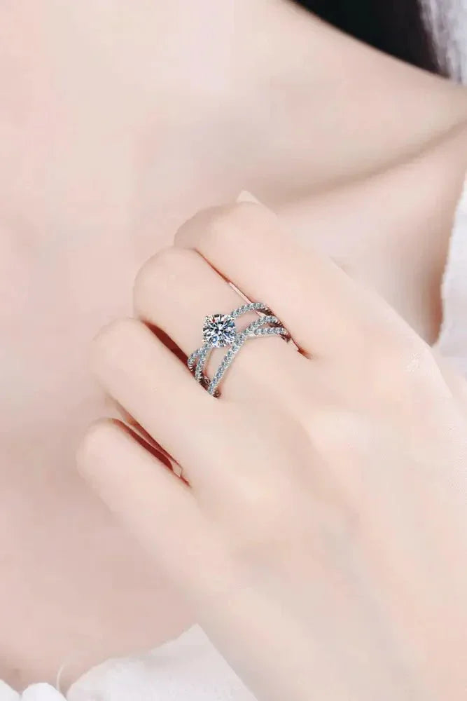 1 Carat Moissanite Crisscross Ring - Update AvenueRingTrendsi1013000285802351013000285802351 Carat Moissanite Crisscross RingSilver