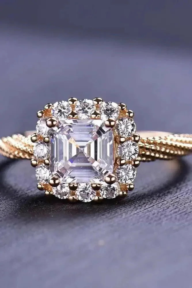 1 Carat Moissanite Twisted Ring - Update AvenueRingTrendsi1001004159286491001004159286491 Carat Moissanite Twisted RingGold