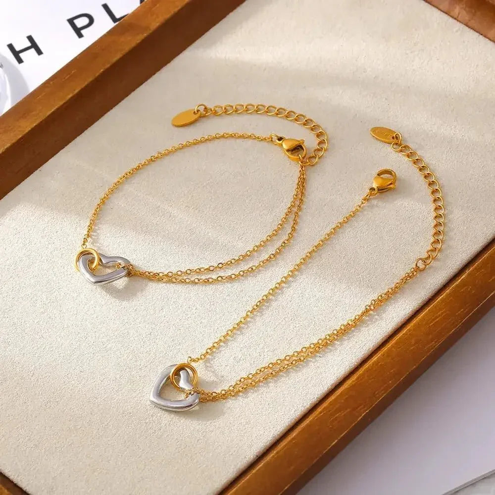18K Gold - Plated Heart Bracelet - Update AvenueBraceletsTrendsi10050075267137310050075267137318K Gold - Plated Heart BraceletGold
