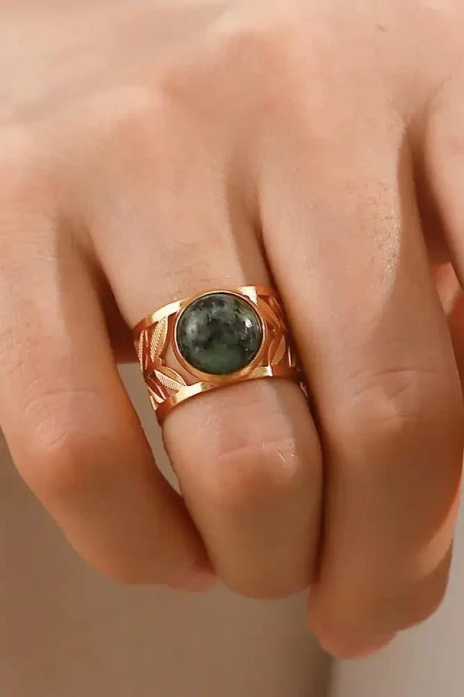 18k Gold Plated Malachite Leaf Ring - Update AvenueRingTrendsi10010044957060110010044957060118k Gold Plated Malachite Leaf RingTophus