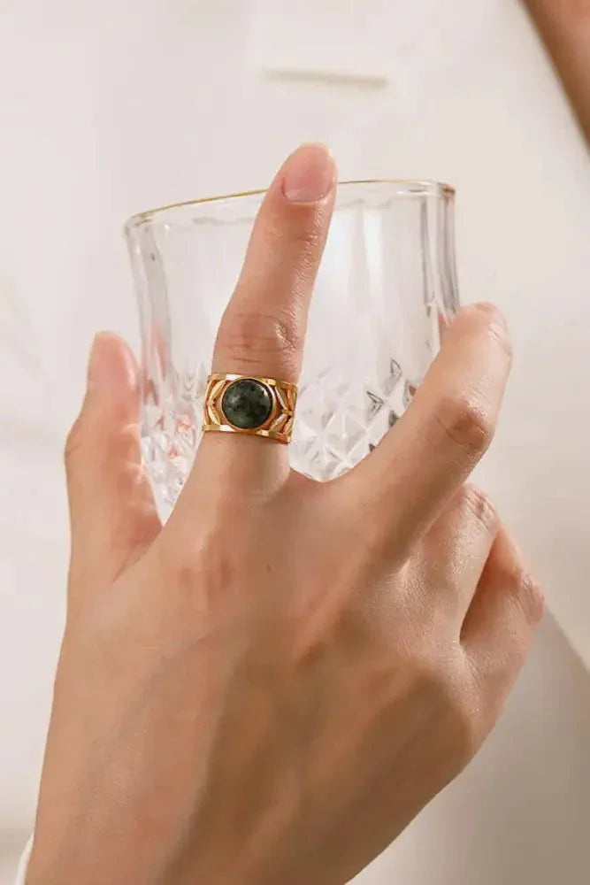 18k Gold Plated Malachite Leaf Ring - Update AvenueRingTrendsi10010044957060110010044957060118k Gold Plated Malachite Leaf RingTophus