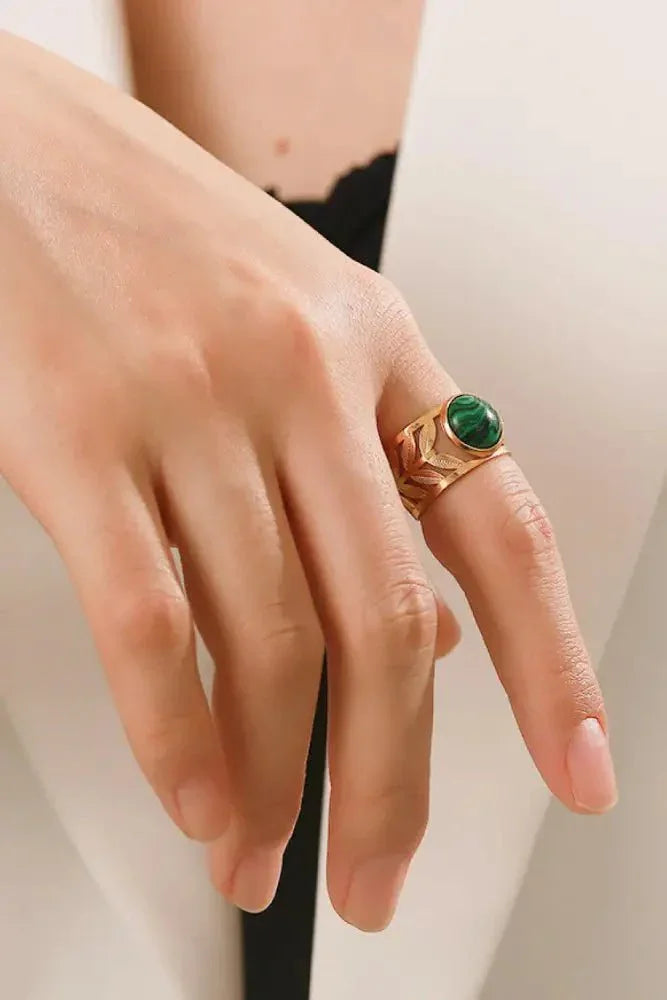 18k Gold Plated Malachite Leaf Ring - Update AvenueRingTrendsi10010044957437210010044957437218k Gold Plated Malachite Leaf RingMalachite