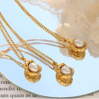 18K Gold-Plated Pearl Pendant Necklace