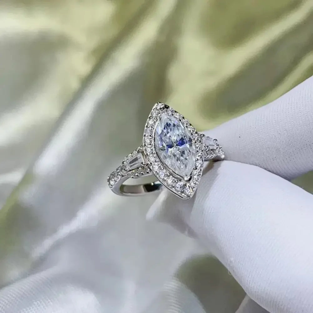 2 Carat Moissanite 925 Sterling Silver Ring