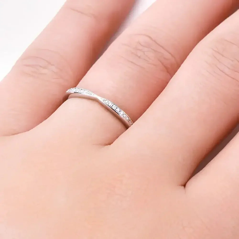 925 Sterling Silver Inlaid Moissanite Ring