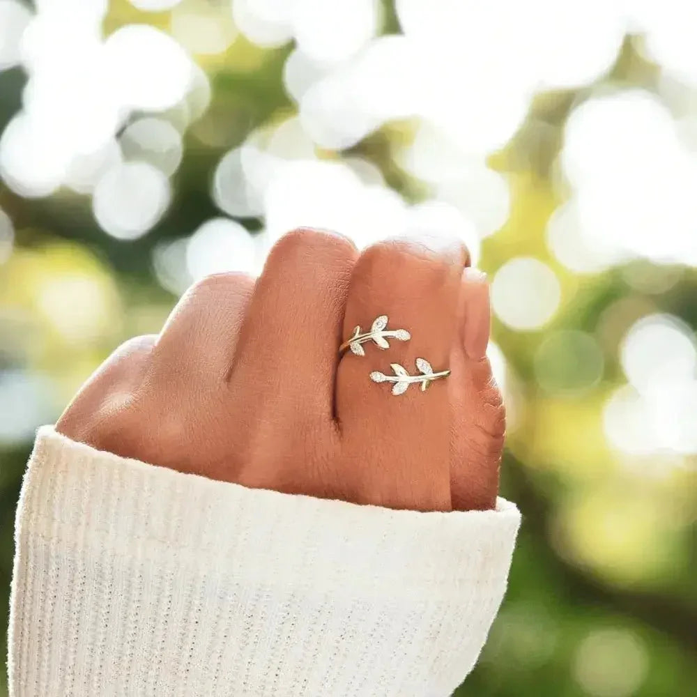 925 Sterling Silver Zircon Leaf Shape Ring - Update AvenueRingTrendsi100500188492613100500188492613925 Sterling Silver Zircon Leaf Shape RingSilver