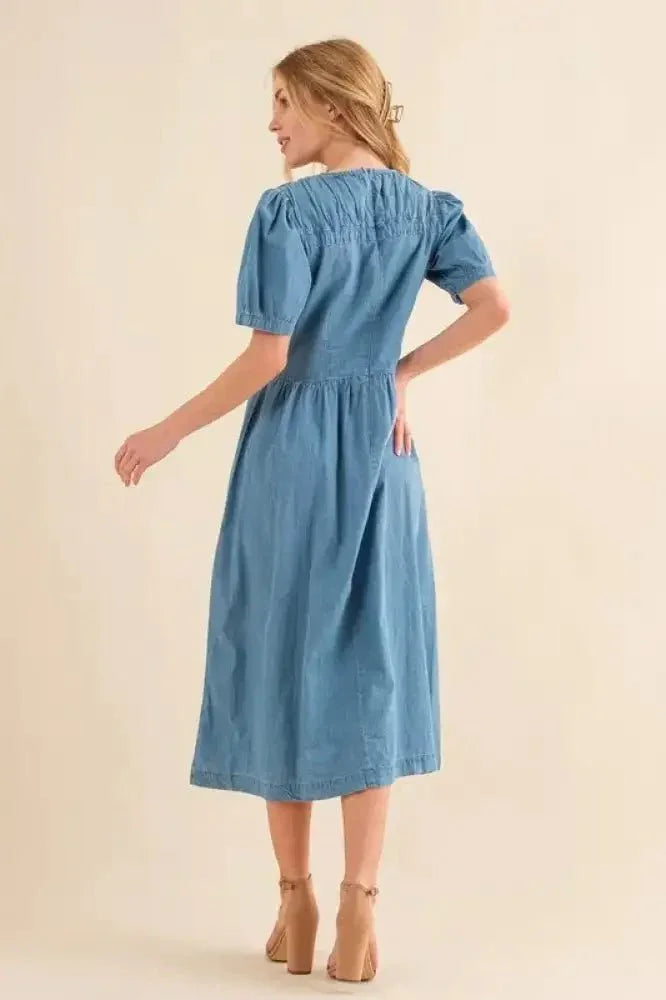 And The Why Full Size Washed Chambray Midi Dress Plus Size - Update AvenueEffortless Elegance: DressesTrendsi100100843731900100100843731900ad354612374e4606bf7c9323fe8154eb - Max - OriginDenim Blue