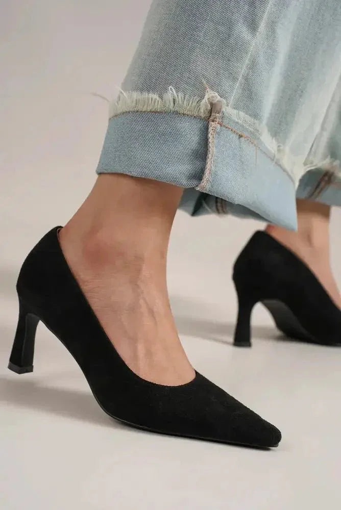Beast Fashion Faux Suede Point Toe Pumps - Update AvenueTrendsi100600830911646100600830911646Beast Fashion Faux Suede Point Toe PumpsBlack
