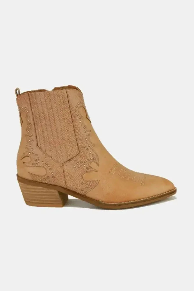 Beast Fashion Studded Detail Point Toe Boots - Update AvenueTrendsi100600636231970100600636231970Beast Fashion Studded Detail Point Toe BootsTaupe