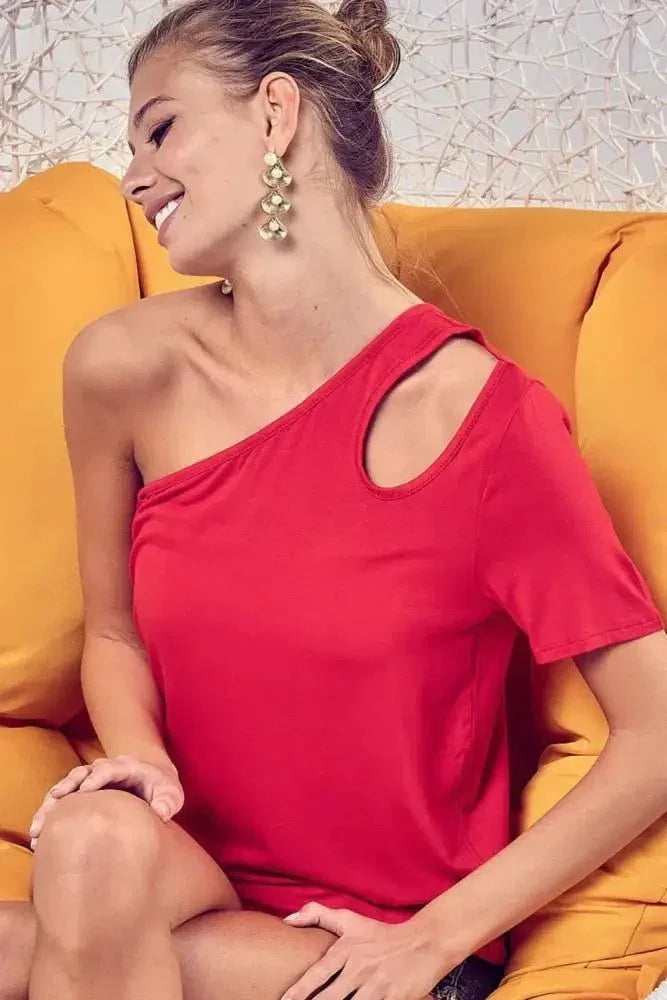 BiBi Cut Out Detailed One Shoulder Top - Update AvenueT-ShirtsTrendsi10010094116130010010094116130007dc62df - 6cd5 - 41b4 - ba4e - 0c566acee0b3 - Max - OriginRED