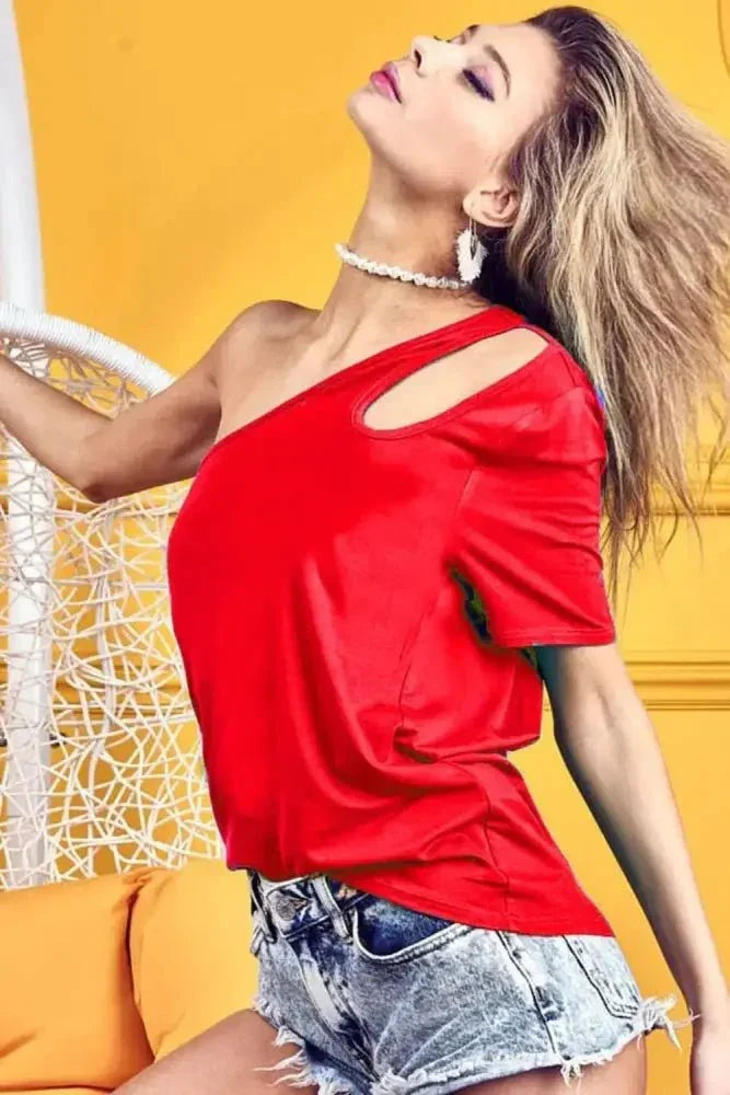 BiBi Cut Out Detailed One Shoulder Top - Update AvenueT-ShirtsTrendsi100100941161300100100941161300a6c83447 - efca - 43c8 - bed3 - 27362b6a1273 - Max - OriginRED