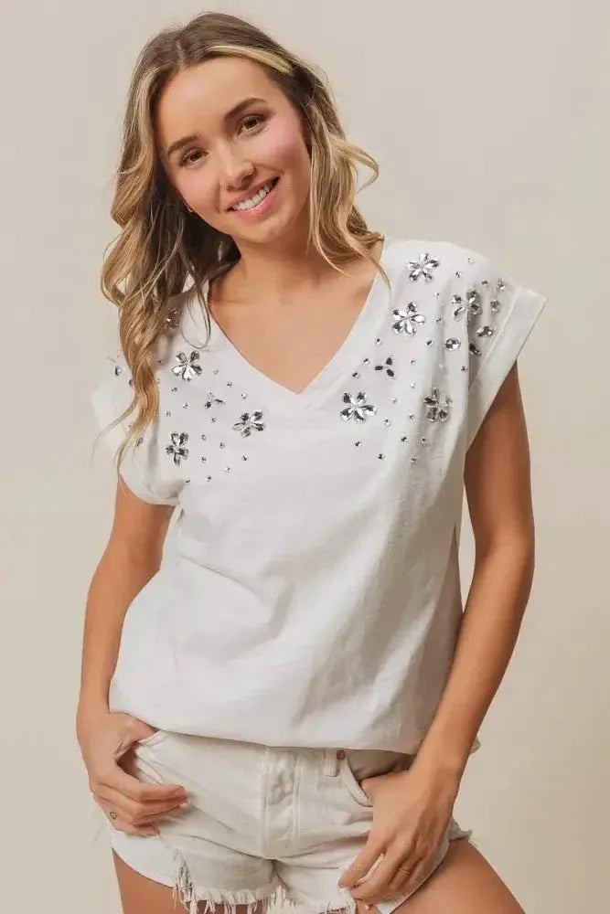 BiBi Slub Jersey Rhinestone V Neck Top - Update AvenueT-ShirtsTrendsi1001005720314921001005720314924d823716c3ff4945a9d503cf17bfbb86 - Max - OriginOFF WHITE