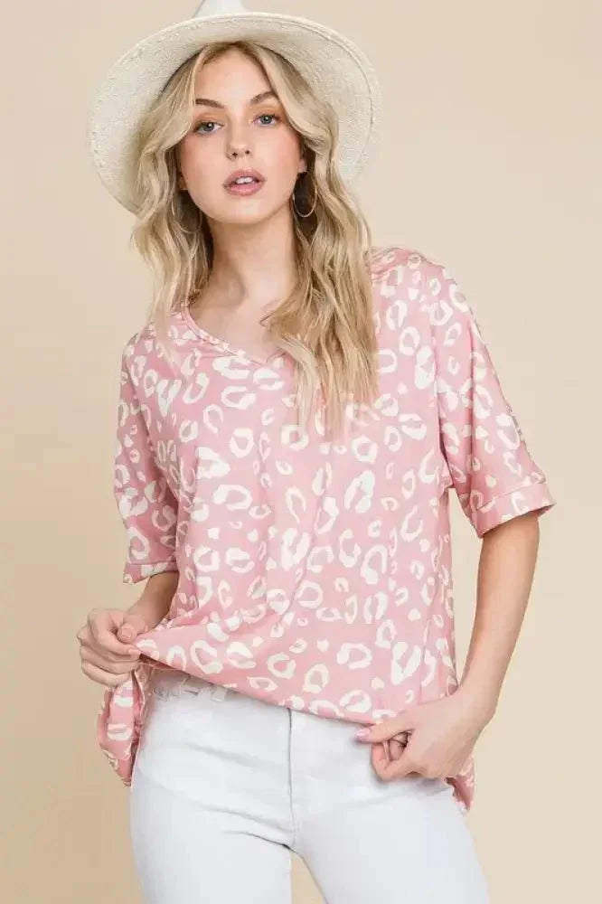 BOMBOM Loose Fit Animal Print Soft Knit Top - Update AvenueT-ShirtsTrendsi1001009087215381001009087215385e74f4f8912d477089c617a95902d398 - Max - OriginBLUSH