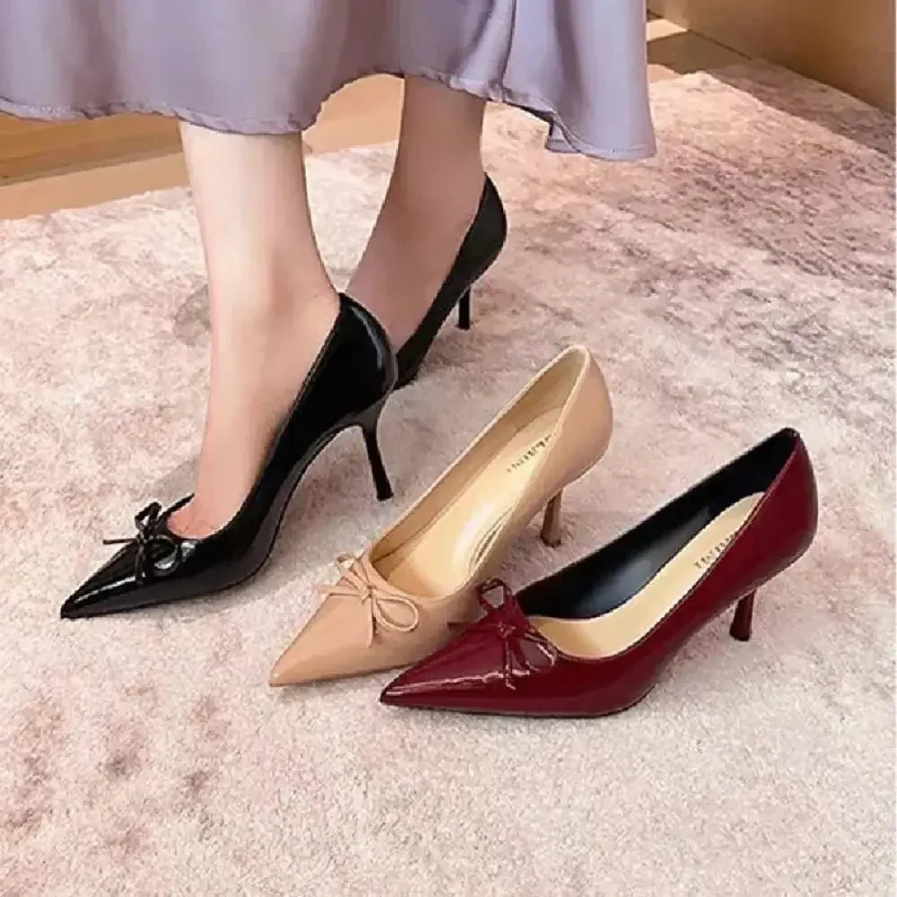 Bow Detail Point Toe Pumps - Update AvenueTrendsi100600779007768100600779007768Bow Detail Point Toe PumpsBlack