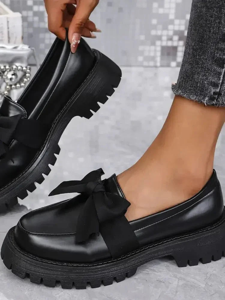 Bow PU Leather Round Toe Loafers - Update AvenueTrendsi100600581301090100600581301090Bow PU Leather Round Toe LoafersBlack（Matte）
