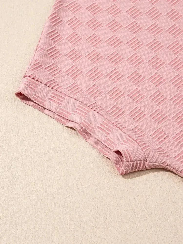 Checkered Textured Round Neck T-Shirt - Update AvenueT-ShirtsTrendsi1001006191400371001006191400378cdc572405b341d8a35e49e5ab438617 - Max - OriginDusty Pink