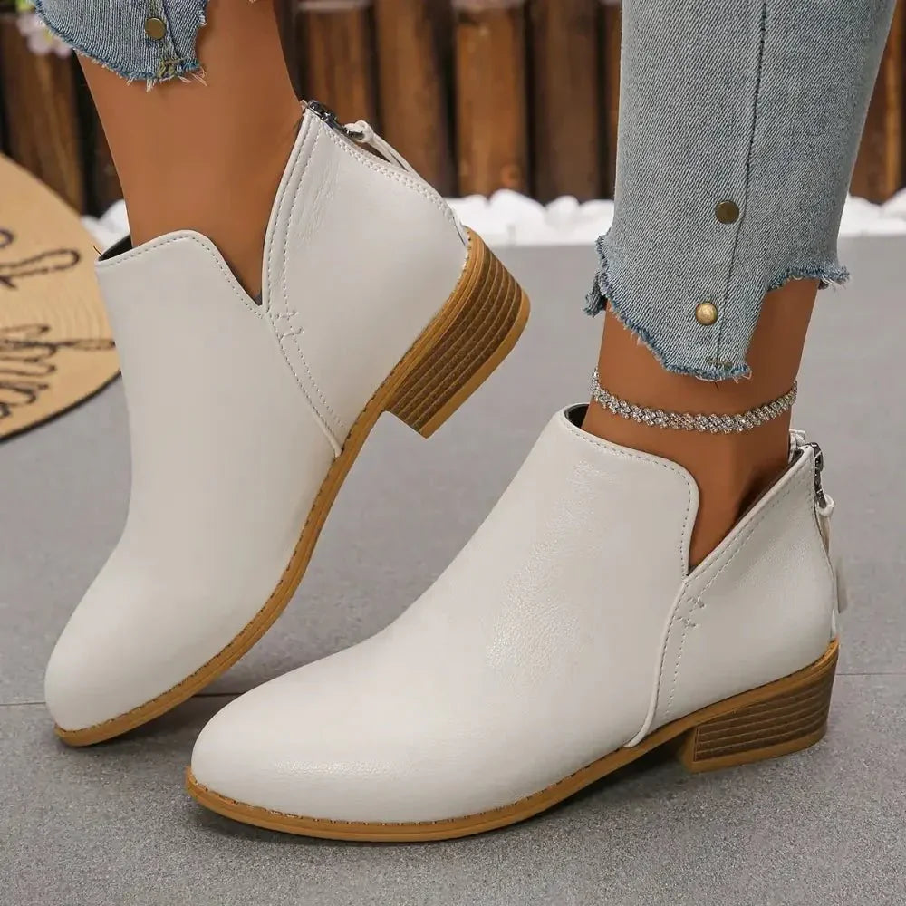 Classic Block Heel Ankle Boots - Update AvenueTrendsi100600525483339100600525483339Classic Block Heel Ankle BootsWhite