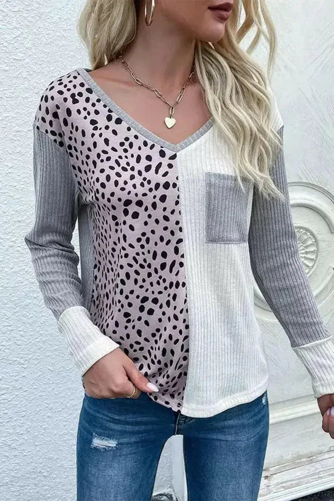 Color Block V - Neck Ribbed Top with Pocket - Update AvenueTrendsi10010166474489610010166474489671dcbf01f7e54deaae53d5e5282a8195 - MaxCharcoal
