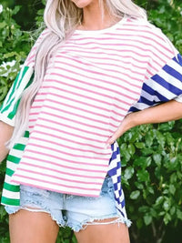 Colorful Striped Oversized T-Shirt - Update AvenueT-ShirtsTrendsi100100914016227100100914016227039b71f8 - b10d - 40d3 - bdf8 - f9b99b39a071 - Max - OriginPink