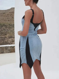 Contrast Adjustable Strap Denim Dress - Update AvenueDenim Dresses & SkirtsTrendsi100100493391946100100493391946f2f2f392647148e395e8e3c7c7f121cf - Max - OriginBlue
