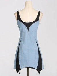 Contrast Adjustable Strap Denim Dress - Update AvenueDenim Dresses & SkirtsTrendsi1001004933919461001004933919469fd78aedaa5c4ad588b090604db9b7a9 - Max - OriginBlue
