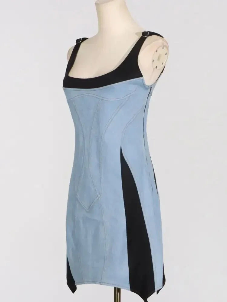 Contrast Adjustable Strap Denim Dress - Update AvenueDenim Dresses & SkirtsTrendsi10010049339194610010049339194610e423560e524b619fd0da0a3876383a - Max - OriginBlue