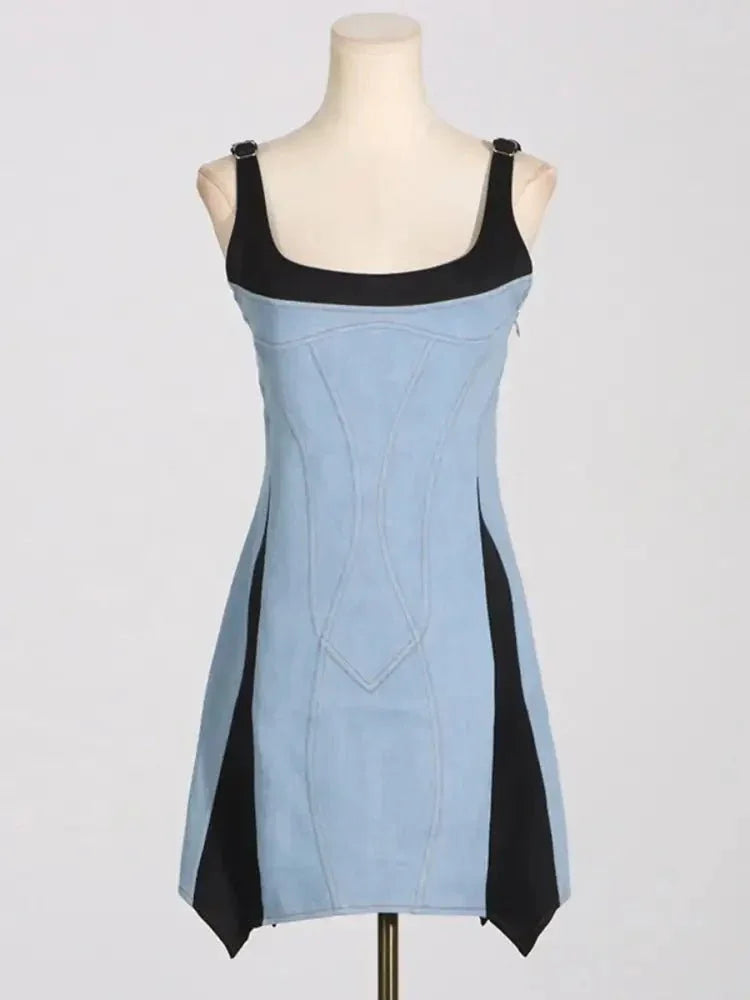 Contrast Adjustable Strap Denim Dress - Update AvenueDenim Dresses & SkirtsTrendsi100100493391946100100493391946c05519dde3624cd5bbd38ae8b1ee3c70 - Max - OriginBlue