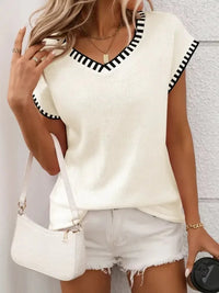 Contrast Trim V - Neck Short Sleeve Knit Top - Update AvenueDaily EssentialsTrendsi1001003427218091001003427218095302e970 - 277c - 40af - 9de7 - c98ea593bef0 - MaxCream