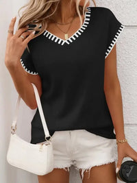 Contrast Trim V - Neck Short Sleeve Knit Top - Update AvenueDaily EssentialsTrendsi100100342729165100100342729165b1c76f44 - 2325 - 4866 - 869e - d240c2b1fbc8 - MaxBlack