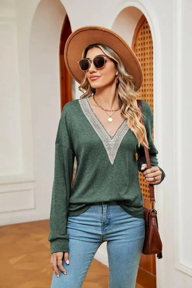 Contrast V - Neck Long Sleeve Blouse - Update AvenueTrendsi100101132502346100101132502346a5d2f2980bcd4e059b3c6f597adc325c - MaxGreen