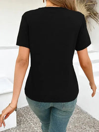 Cross Line Detail Round Neck T-Shirt - Update AvenueT-ShirtsTrendsi100100962366548100100962366548a11c981aa55f49c0a6506e38e66a0b45 - Max - OriginBlack