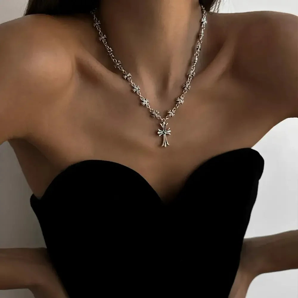 Cross Pendant Alloy Necklace