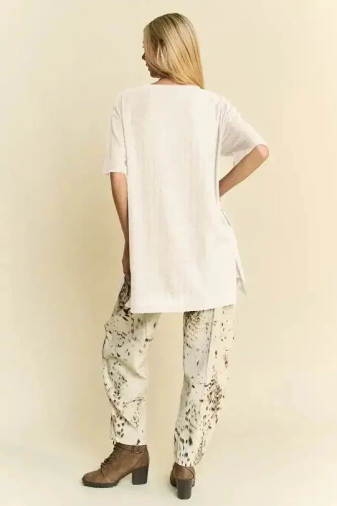 Davi & Dani Short Sleeve Side Slit T-Shirt with Pockets - Update AvenueT-ShirtsTrendsi1001002038715561001002038715567f67a99b1e0144f692707967325f89cc - Max - OriginWhite