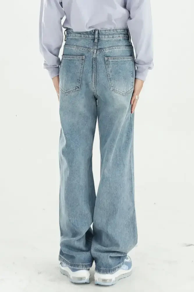 Distressed Wide Leg Jeans with Pockets
